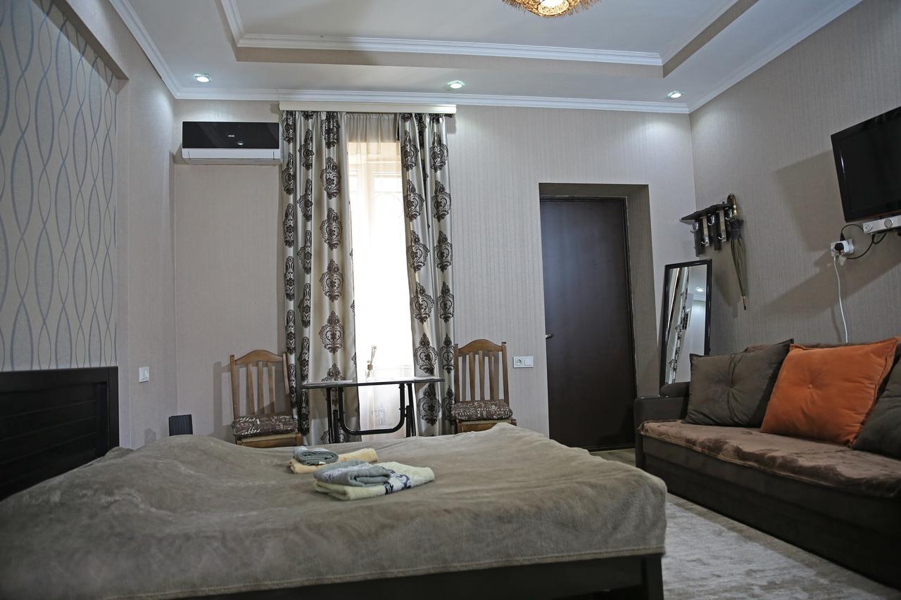 Guest House Beautiful Tbilisi On Khidistavi Street Exterior foto